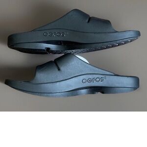 OOFOS OOahh Slide Sandals Black Women’s 12 Men’s 10 Recovery Comfort New